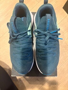 Under Armour Womens Teal Knit Athletic Trainers with Mint Accents